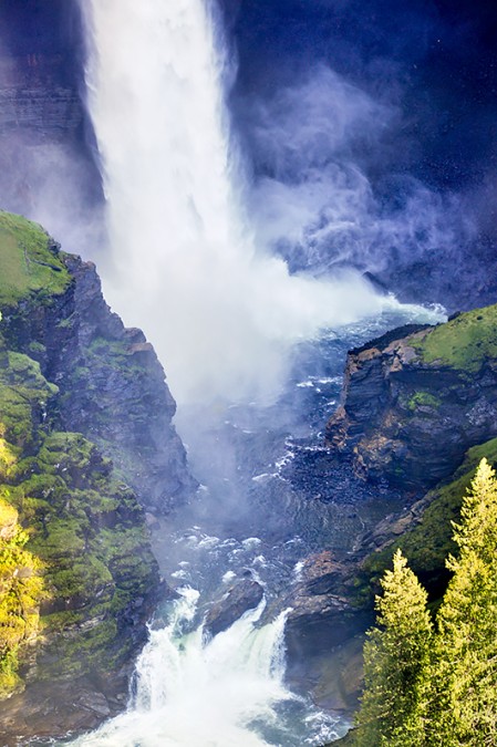 Helmcken Grinder 130821-4990