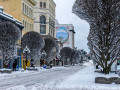 A chilly, snow-covered Government Street in Victoria, BC, 2001.